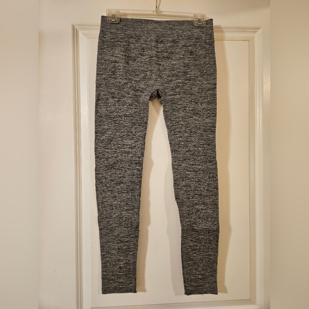 2 Pairs Of Gray Heathered Fleece Lined Leggings, Size S/M